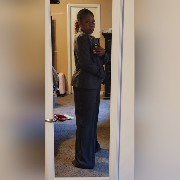 Gray Pantsuit - Picture 3 of 3